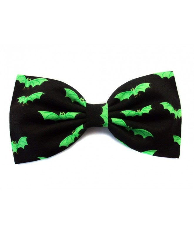Green Neon Halloween Bats Alligator
